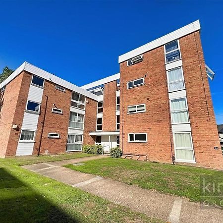 A Cosy 1 Bedroom Apartment Enfield Buitenkant foto