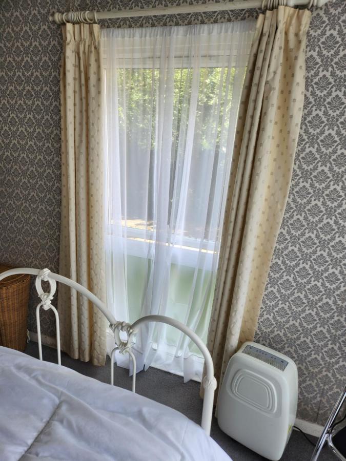 A Cosy 1 Bedroom Apartment Enfield Buitenkant foto